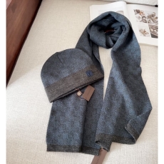 Louis Vuitton Caps Scarfs